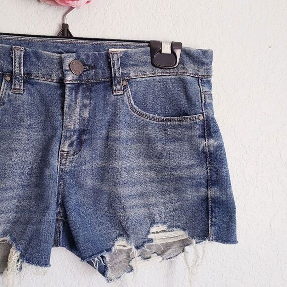 BlankNYC Medium Wash Distressed Shorts - Picture 2 of 5